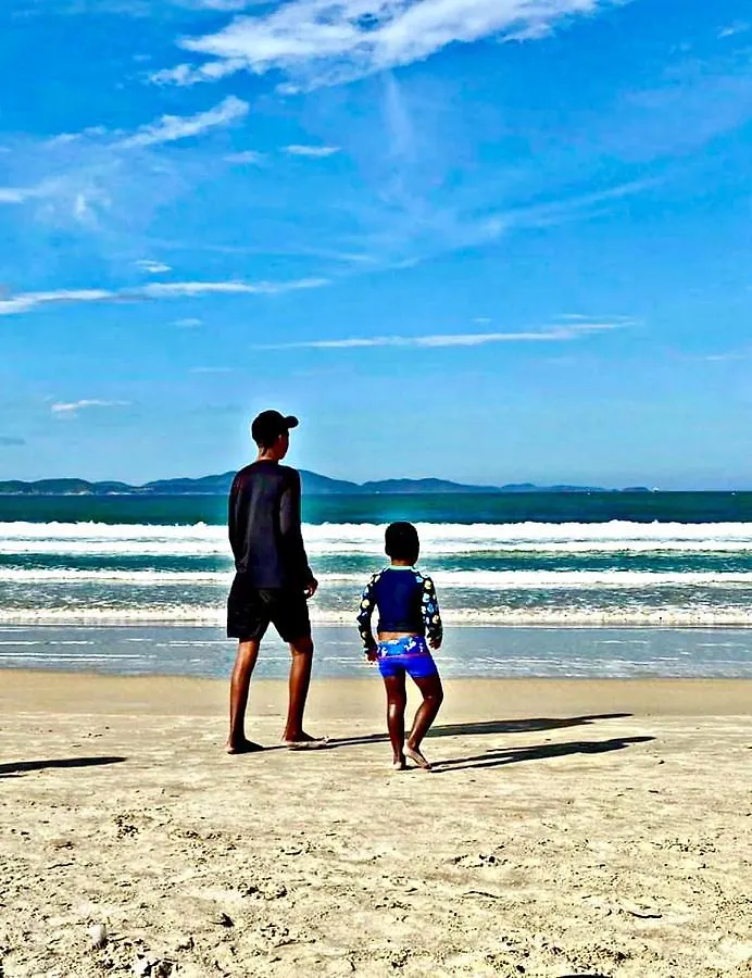 Casa de Férias Flat / Apartamento Na Praia Do Forte Cabo Frio